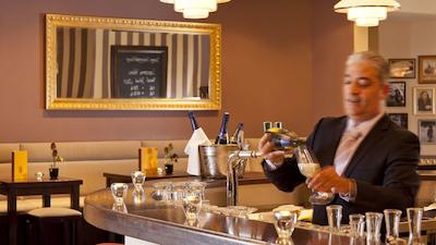 امرن هتل فلورا