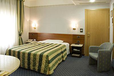 بست وسترن هتل میراژ