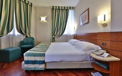 بست وسترن هتل میراژ