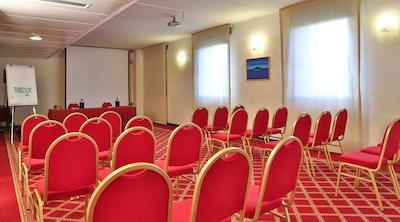 بست وسترن هتل میراژ