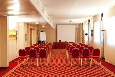 بست وسترن هتل میراژ