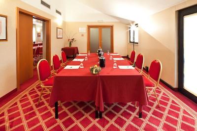 بست وسترن هتل میراژ