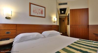 بست وسترن هتل میراژ