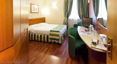 بست وسترن هتل میراژ