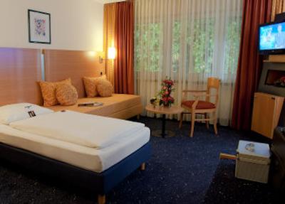 بست وسترن پلازا