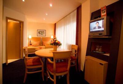 بست وسترن پلازا