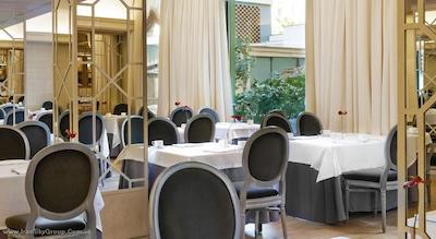 مجستیک رزیدنس