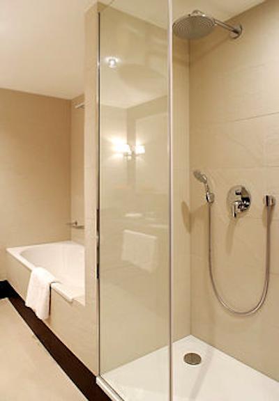 رنسانس امپریال ریدینگ اسکول