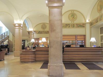 رنسانس امپریال ریدینگ اسکول