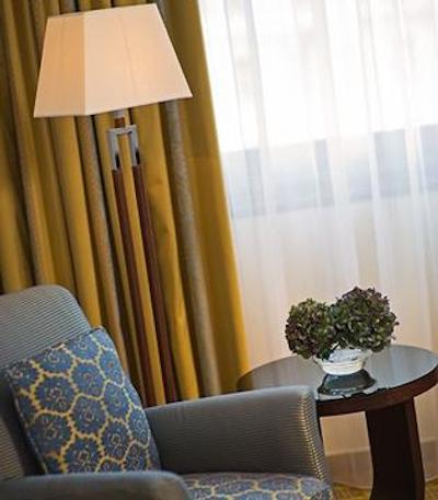 رنسانس امپریال ریدینگ اسکول