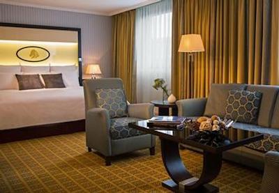 رنسانس امپریال ریدینگ اسکول