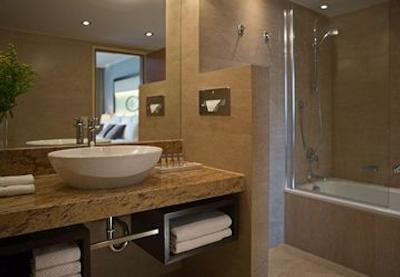 رنسانس امپریال ریدینگ اسکول