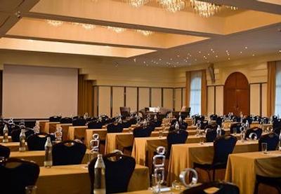 رنسانس امپریال ریدینگ اسکول