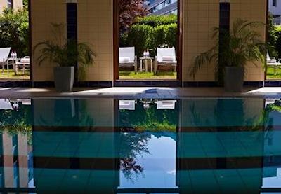 رنسانس امپریال ریدینگ اسکول