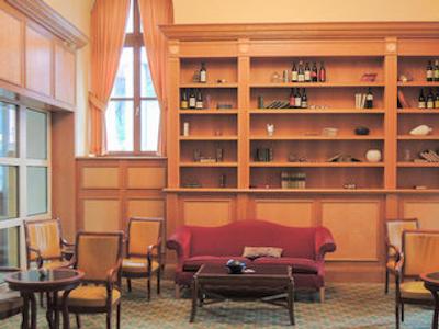 رنسانس امپریال ریدینگ اسکول