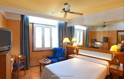 سناتور گران ویا 70 سپا