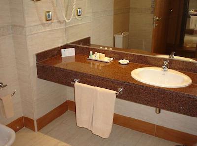 سناتور گران ویا 70 سپا