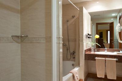 سناتور گران ویا 70 سپا