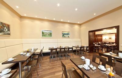 نووم هتل گیتس برلین شارلتنبورگ