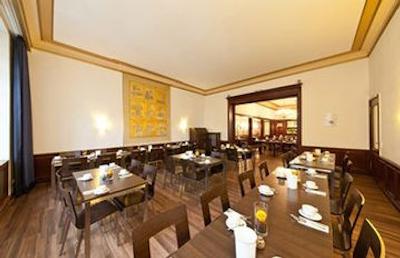 نووم هتل گیتس برلین شارلتنبورگ