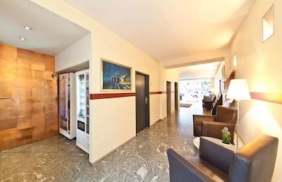 نووم هتل گیتس برلین شارلتنبورگ