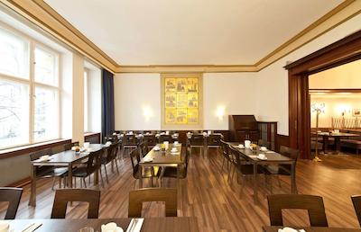 نووم هتل گیتس برلین شارلتنبورگ