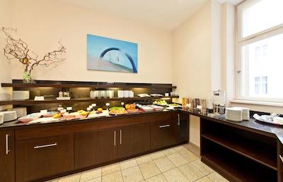 نووم هتل گیتس برلین شارلتنبورگ