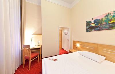 نووم هتل گیتس برلین شارلتنبورگ