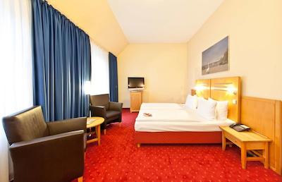 نووم هتل گیتس برلین شارلتنبورگ