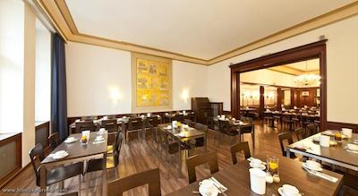 نووم هتل گیتس برلین شارلتنبورگ