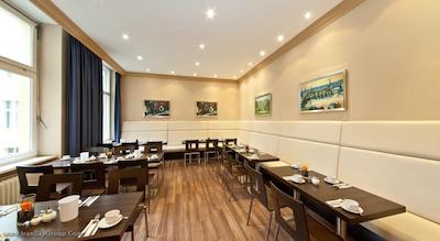 نووم هتل گیتس برلین شارلتنبورگ