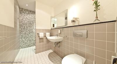 نووم هتل گیتس برلین شارلتنبورگ