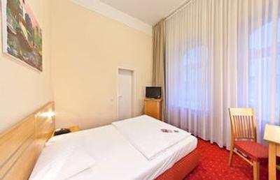 نووم هتل گیتس برلین شارلتنبورگ