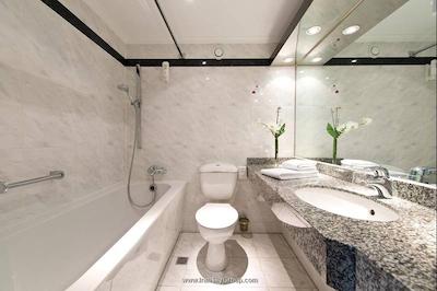 لئوناردو هتل برلین سیتی وست