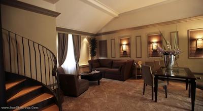 گرند ویسکنتی پالاس میلان