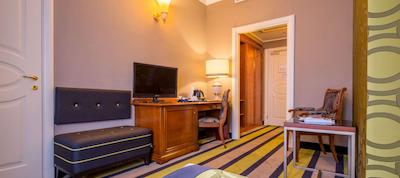 گرند ویسکنتی پالاس میلان