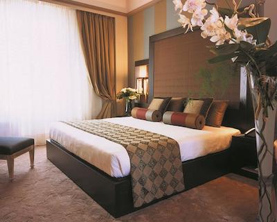 گرند ویسکنتی پالاس میلان