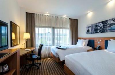 همپتون بای هیلتون آمستردام ایرپورت اسکیپول