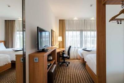 همپتون بای هیلتون آمستردام ایرپورت اسکیپول