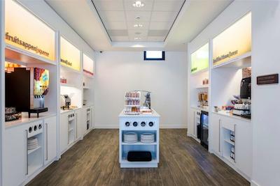 همپتون بای هیلتون آمستردام ایرپورت اسکیپول