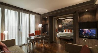 ارمادا پلازا میلانو