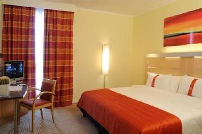 آیدیا هتل پلاس میلانو سن سیرو