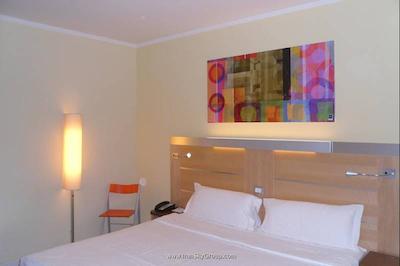 آیدیا هتل پلاس میلانو سن سیرو