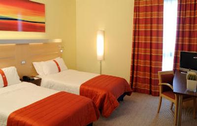 آیدیا هتل پلاس میلانو سن سیرو