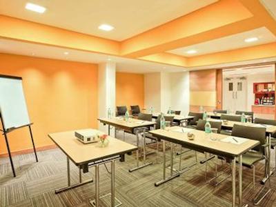 آیبیس جیپور