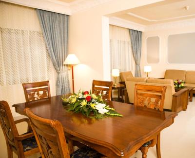 مسقط هالیدی