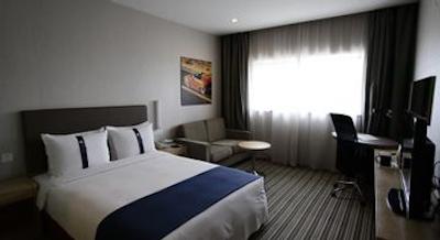 هالیدی این اکسپرس نیو هنگ کیو