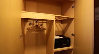 هالیدی این اکسپرس نیو هنگ کیو