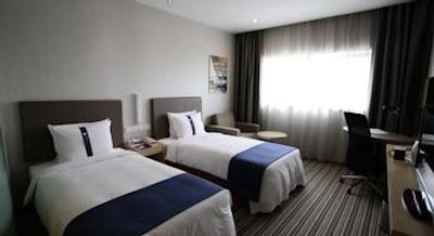 هالیدی این اکسپرس نیو هنگ کیو