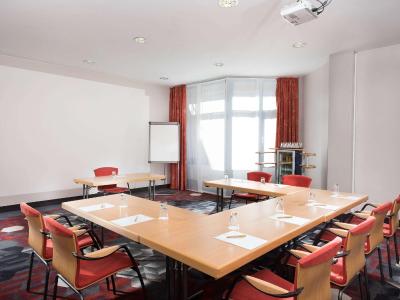 مرکور مونیخ نوپرلچ سود